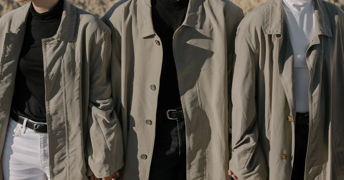 découvrez notre collection élégante de manteaux pour rester au chaud avec style toute la saison.