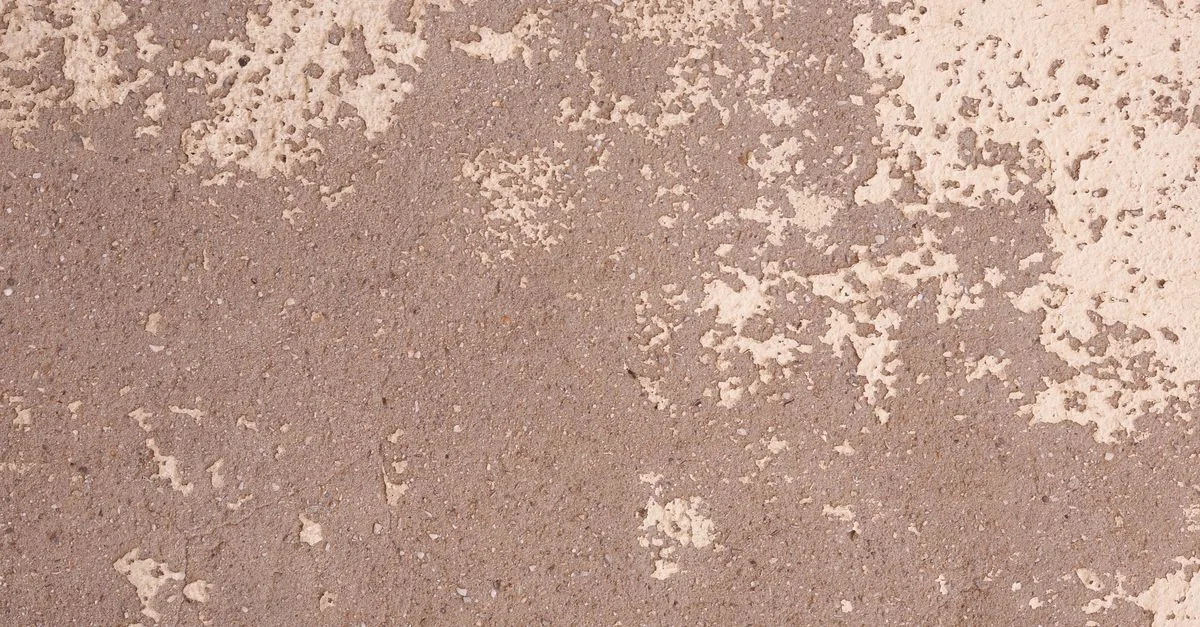 peinture de sol en béton extérieur : donnez un nouveau look durable et esthétique à vos surfaces extérieures avec nos solutions professionnelles de peinture pour sols en béton.