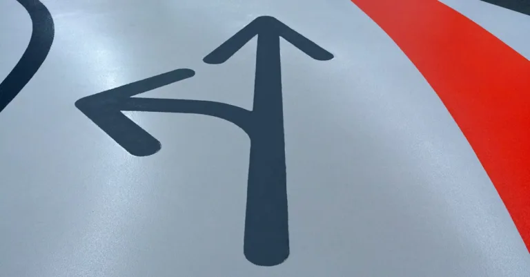 découvrez nos services professionnels de peinture pour sols extérieurs en béton, alliant durabilité et esthétique pour transformer vos espaces extérieurs.