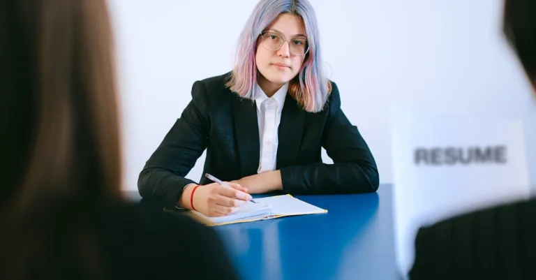 découvrez nos services de recrutement professionnel pour trouver les meilleurs talents adaptés à vos besoins d'entreprise.