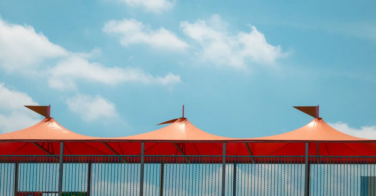 découvrez le velux sunshade, la solution idéale pour protéger votre intérieur du soleil tout en laissant passer la lumière naturelle. confort et design pour vos fenêtres de toit.