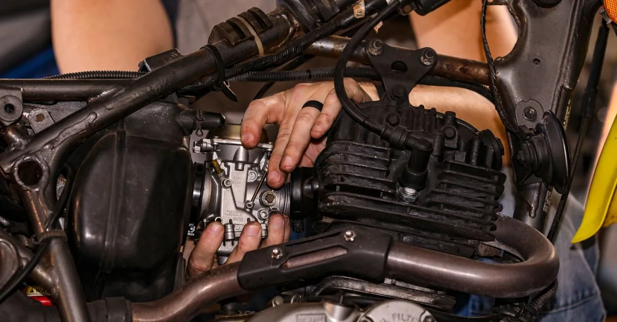 apprenez comment régler correctement un carburateur pour améliorer les performances et l'efficacité de votre moteur.