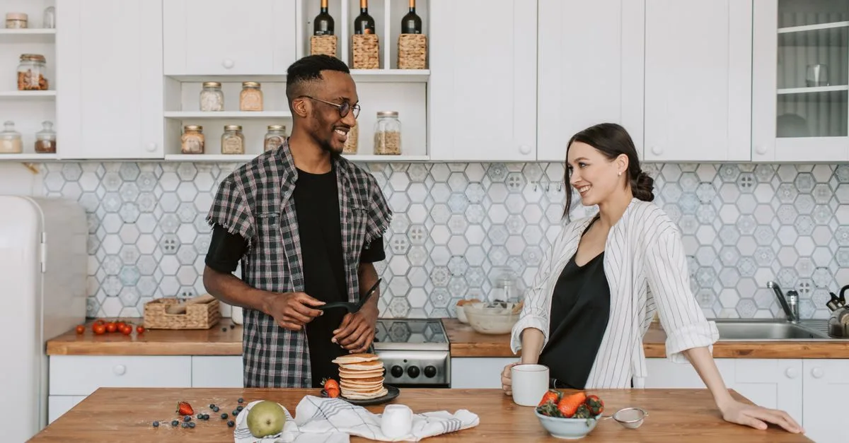 découvrez comment transformer votre îlot de cuisine pour maximiser l'espace, améliorer la fonctionnalité et moderniser votre intérieur avec nos conseils pratiques.