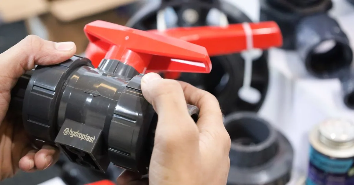 découvrez la valve de déconnexion, un dispositif essentiel pour isoler et sécuriser les systèmes de tuyauterie. parfait pour l'entretien et la prévention des fuites.